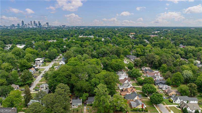 498 Glendalough Place SW Atlanta GA 30310