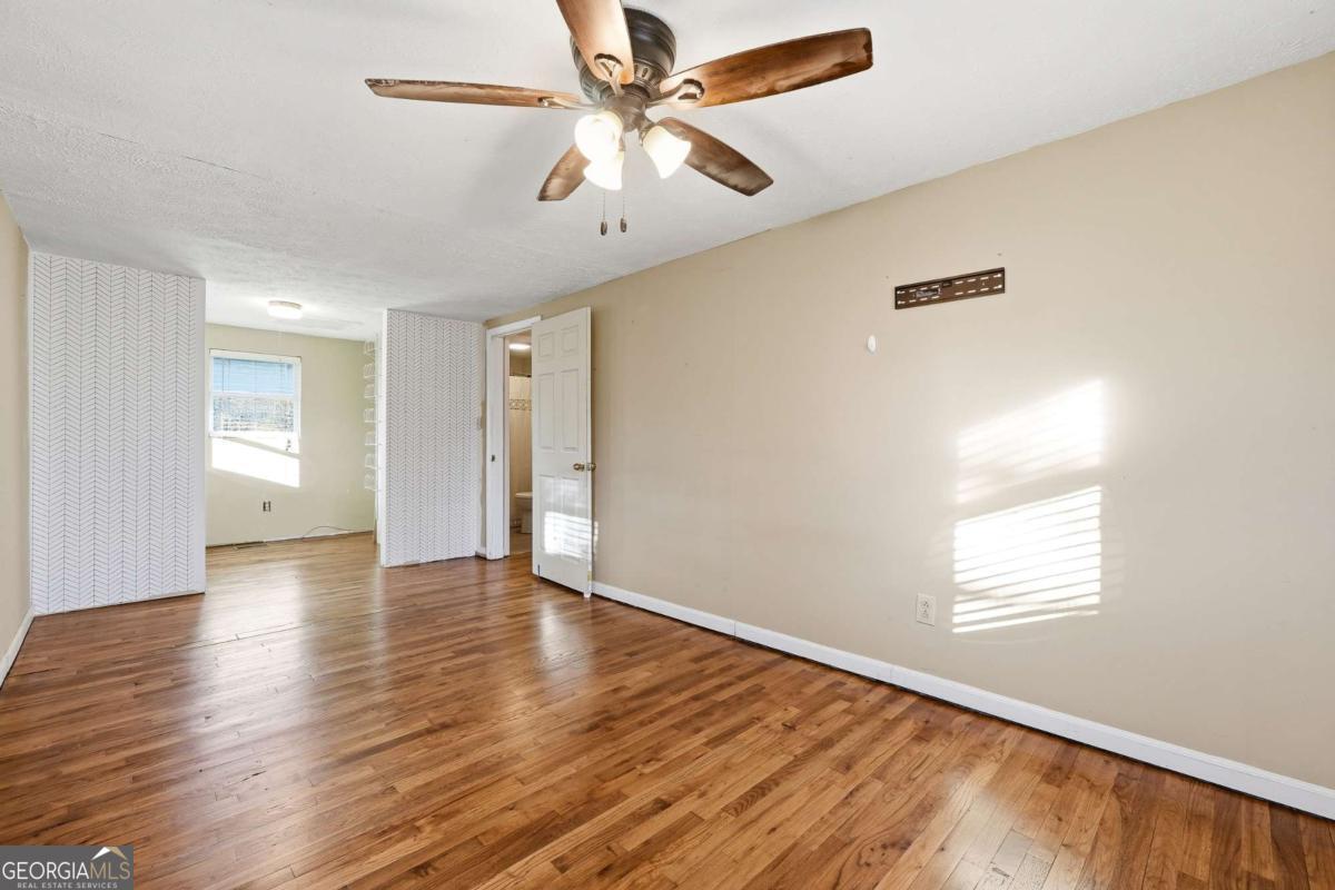 572 Young Loop Fairmount GA 30139