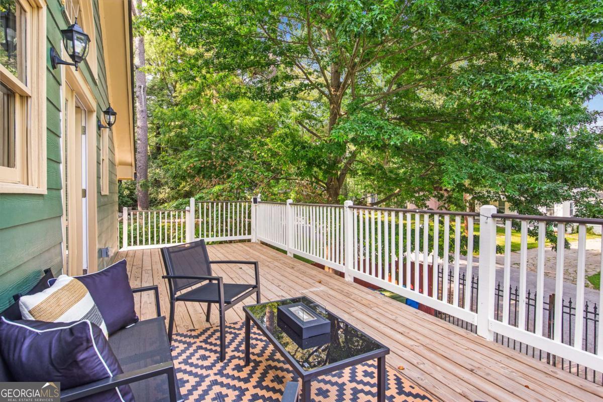 1843 Markone Street NW Atlanta GA 30318