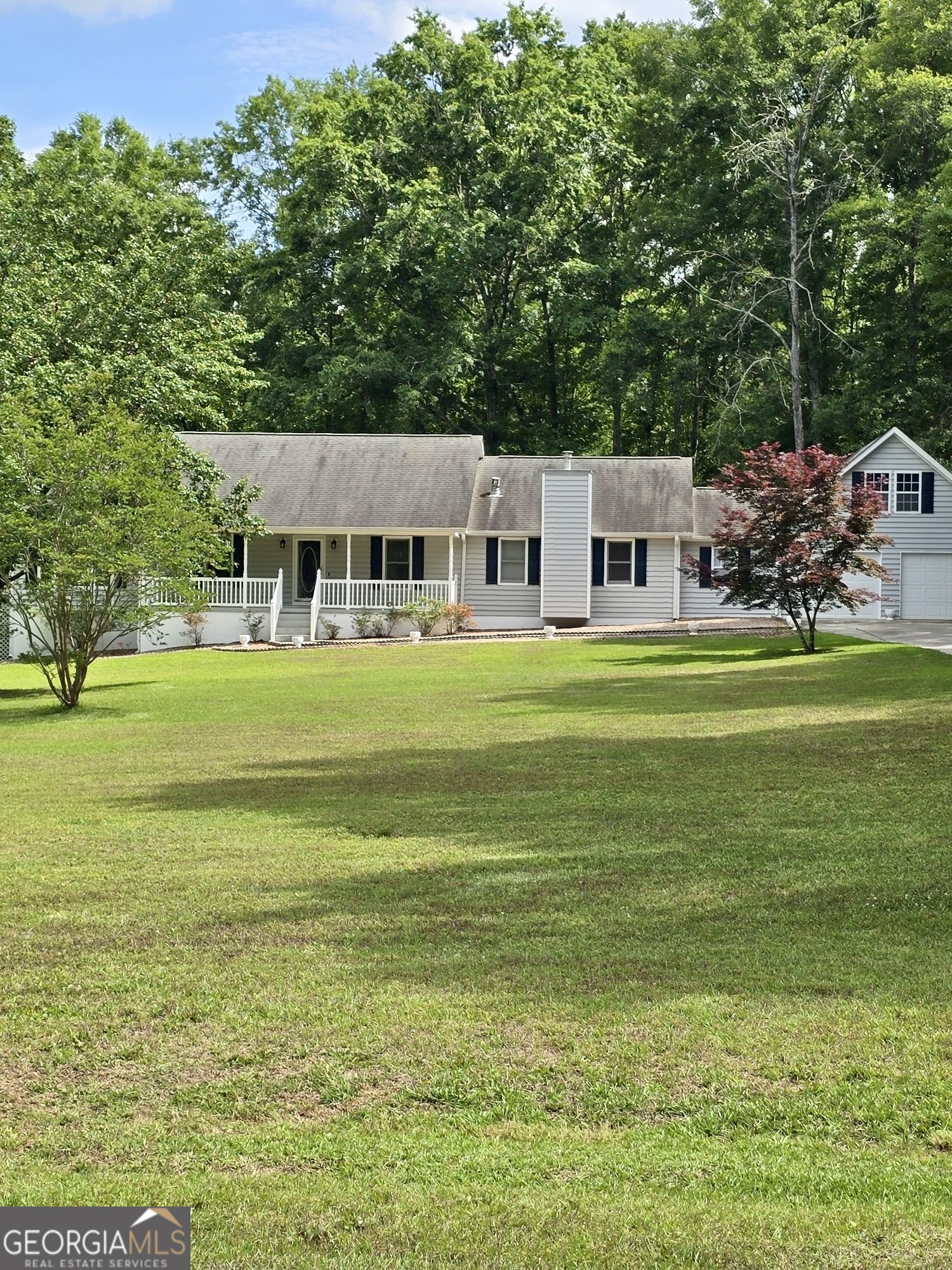423 Woods Road Brooks GA 30205