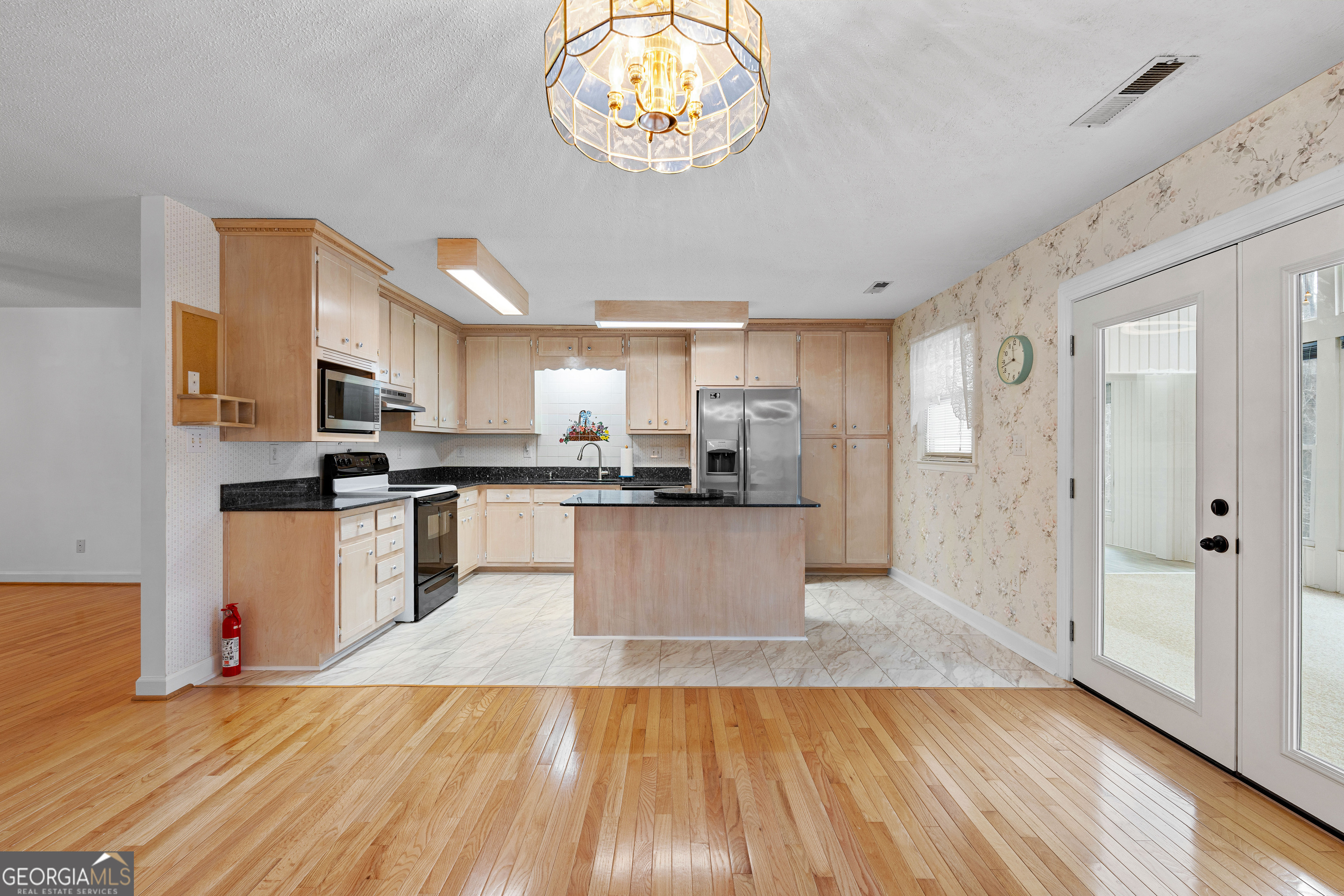 423 Woods Road Brooks GA 30205
