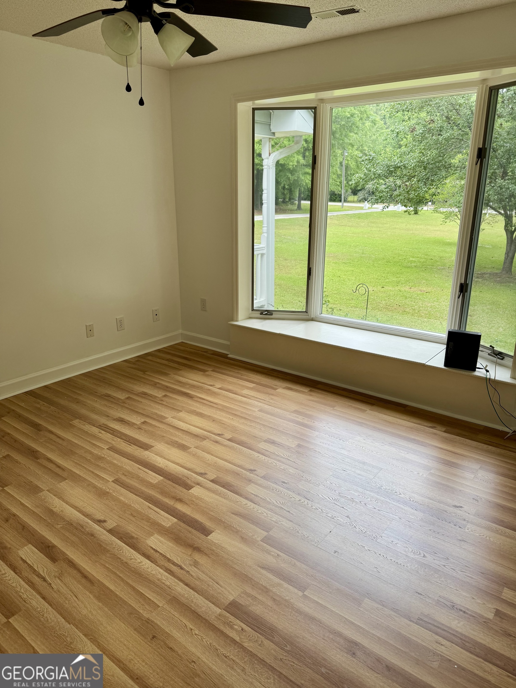 423 Woods Road Brooks GA 30205