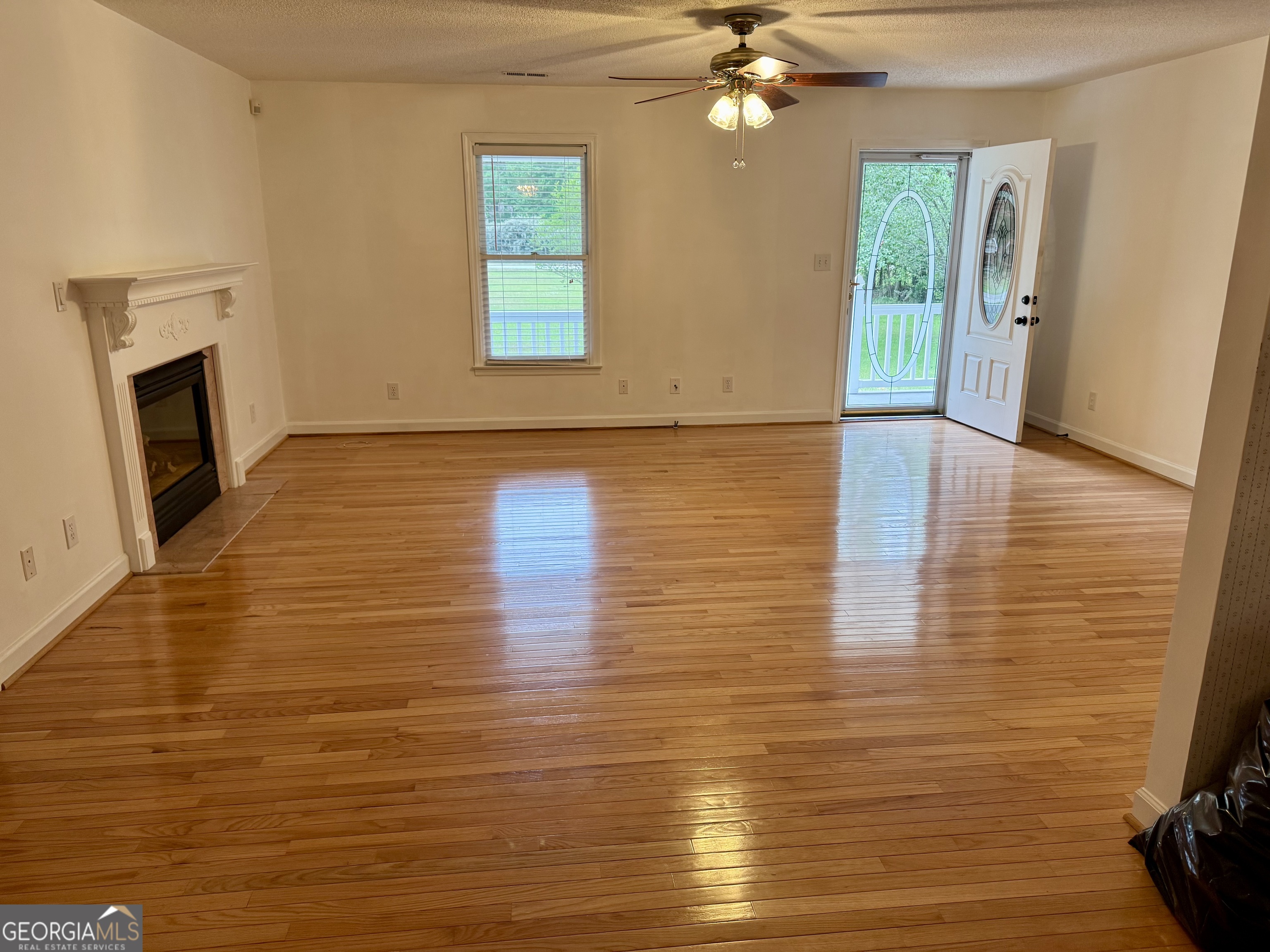 423 Woods Road Brooks GA 30205