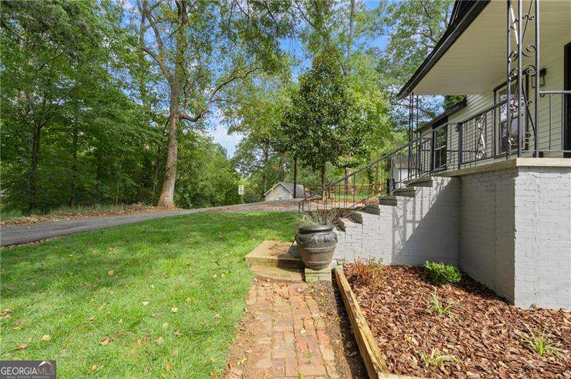 6 Hillside Avenue SE Lindale GA 30147