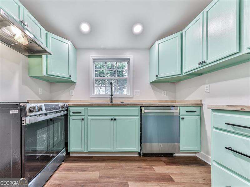 6 Hillside Avenue SE Lindale GA 30147