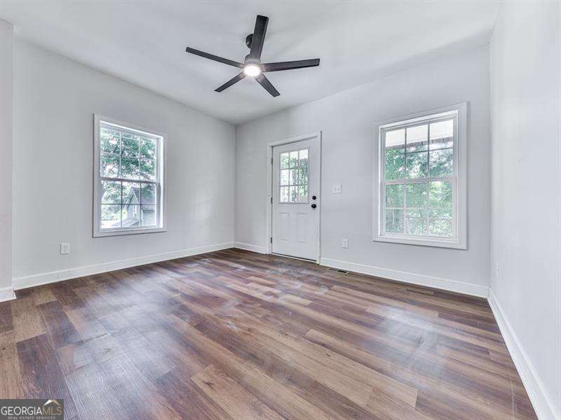 6 Hillside Avenue SE Lindale GA 30147
