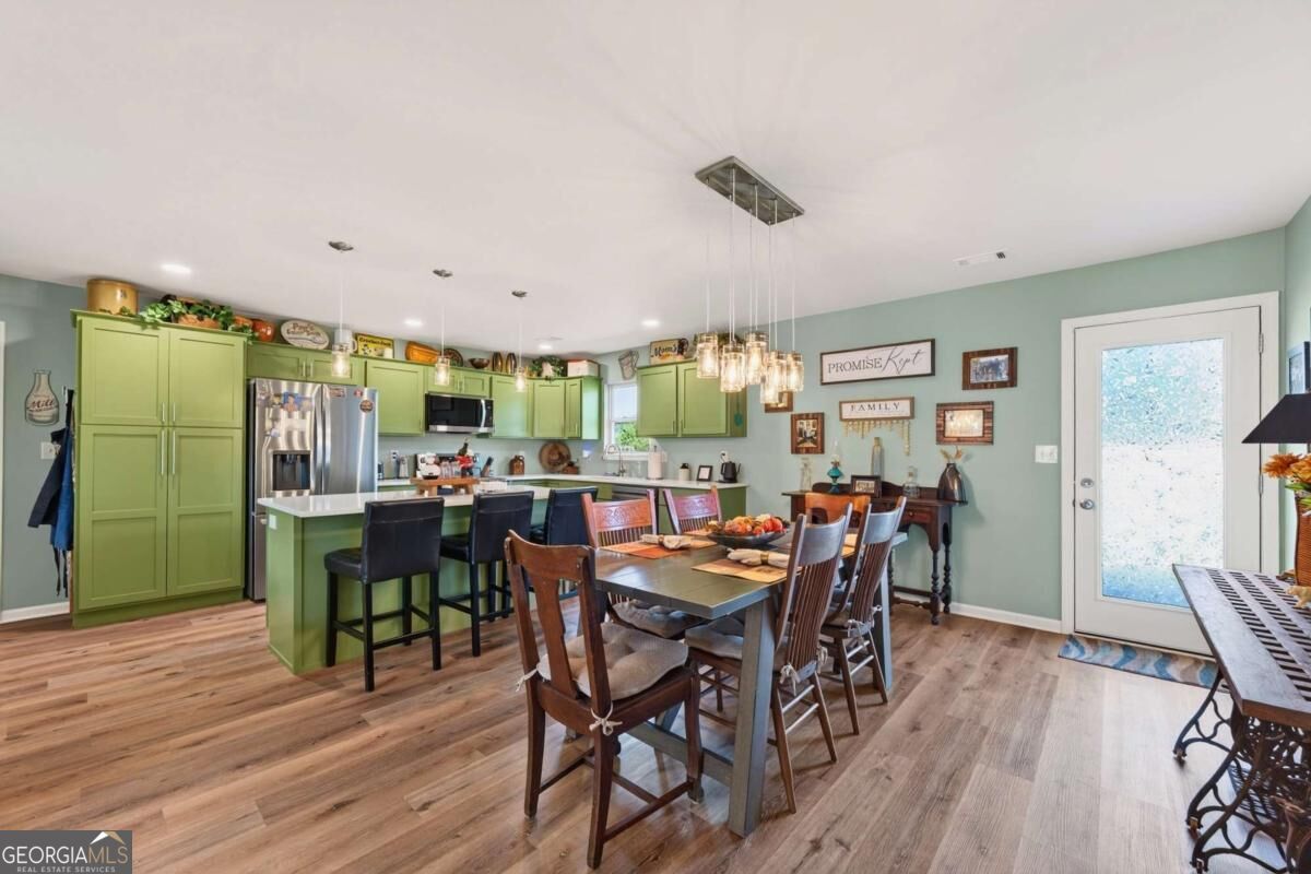 124 Kelly Drive NE White GA 30184