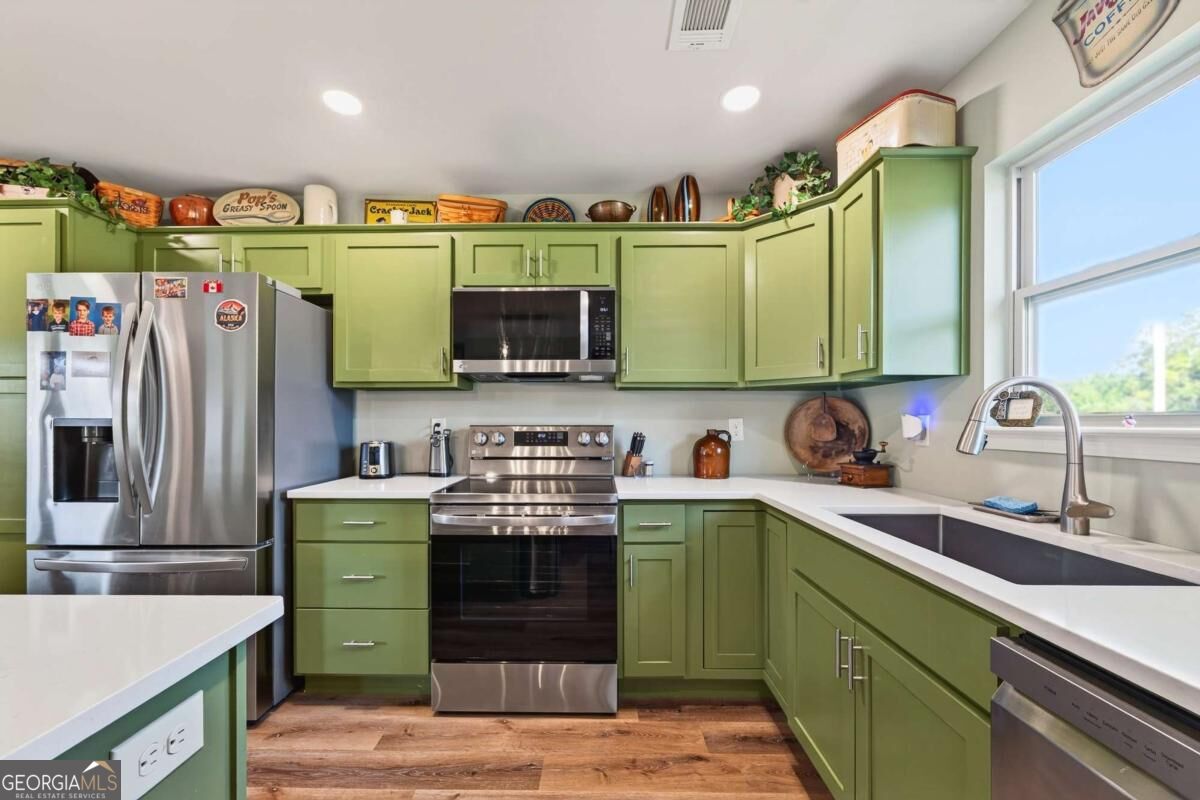 124 Kelly Drive NE White GA 30184
