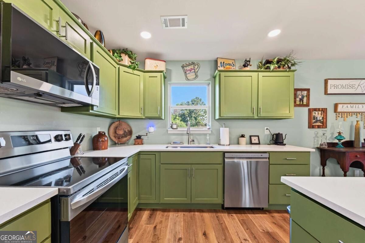 124 Kelly Drive NE White GA 30184