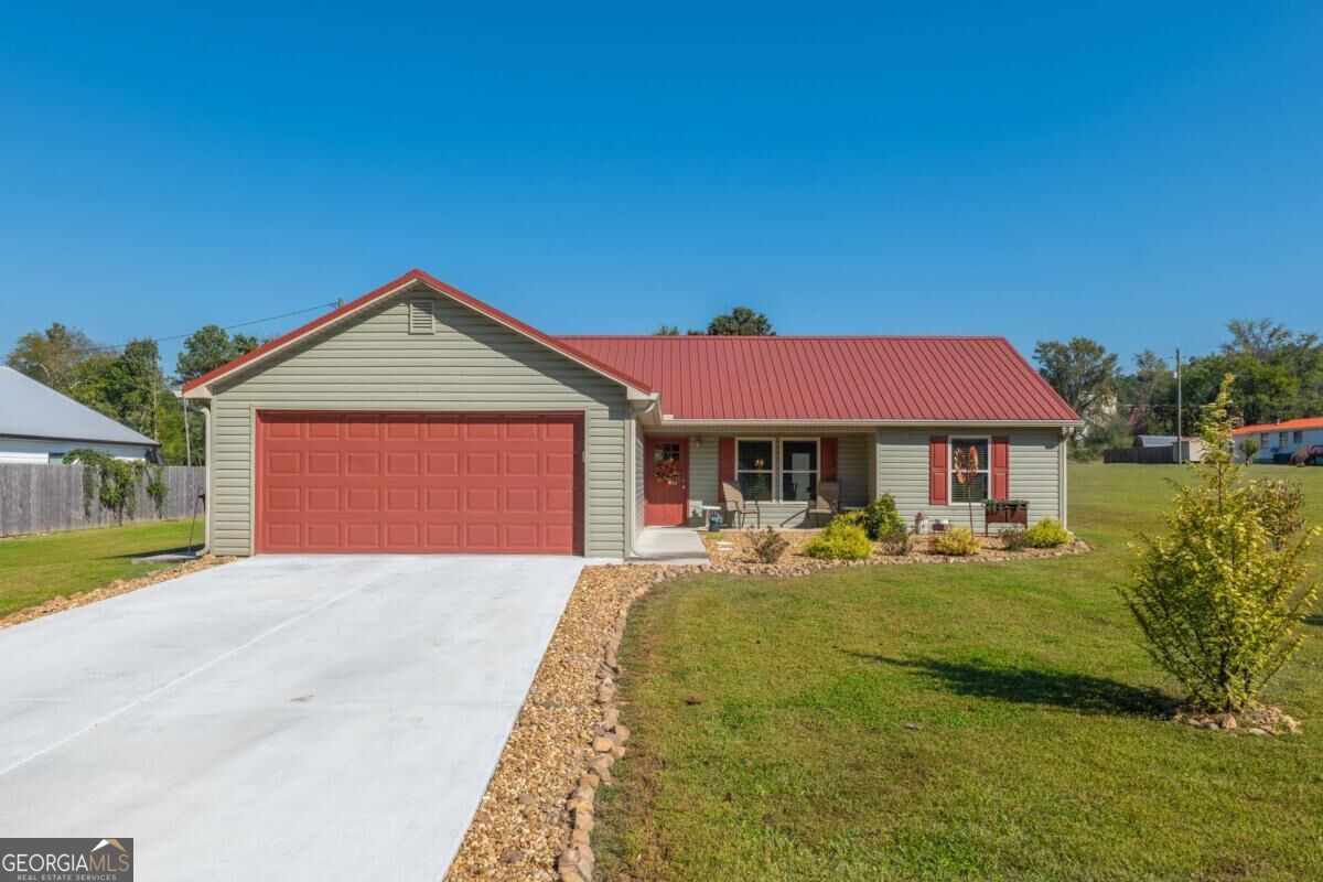 124 Kelly Drive NE White GA 30184