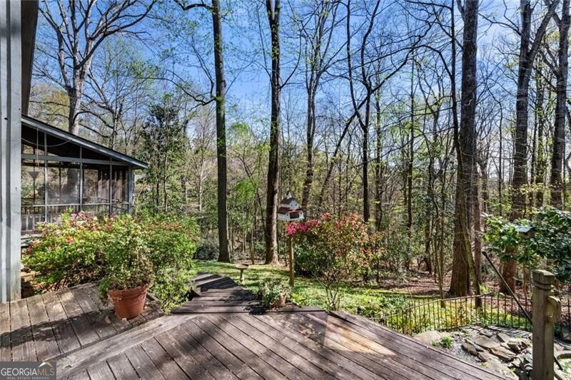 3391 Ridgewood Road NW Atlanta GA 30327
