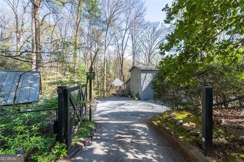 3391 Ridgewood Road NW Atlanta GA 30327
