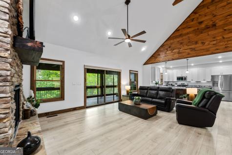 60 Weeks Lane Ellijay GA 30540