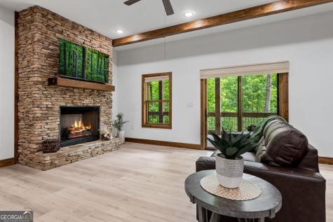 60 Weeks Lane Ellijay GA 30540