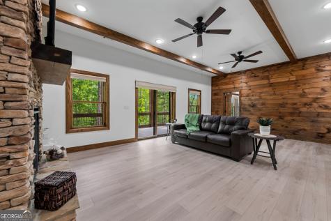 60 Weeks Lane Ellijay GA 30540