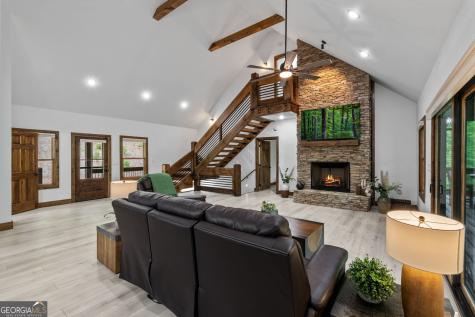 60 Weeks Lane Ellijay GA 30540