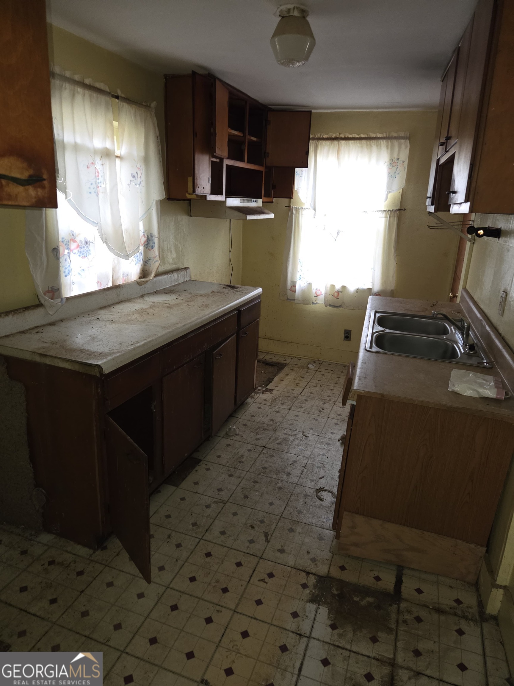 1989 Tiger Flowers Drive NW Atlanta GA 30314