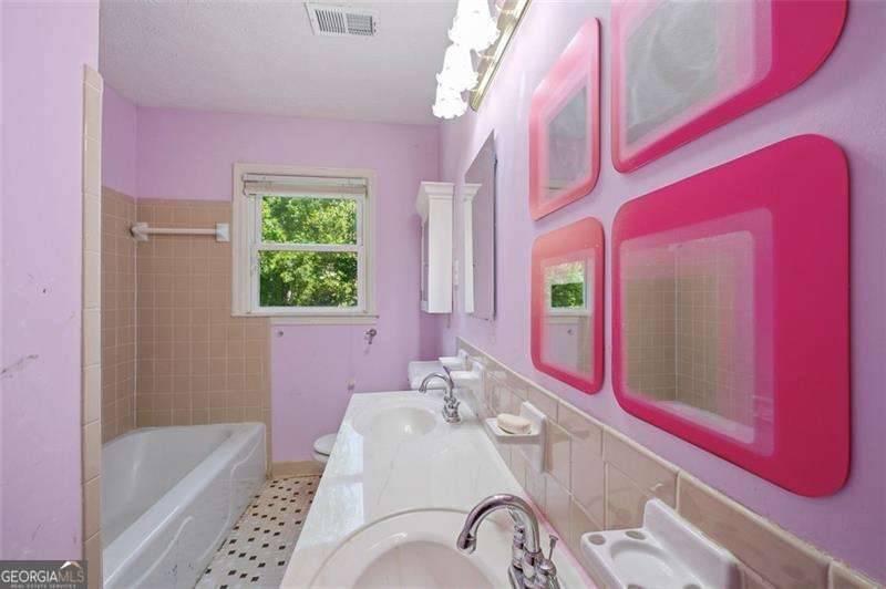 5147 Charmant Place Dunwoody GA 30360