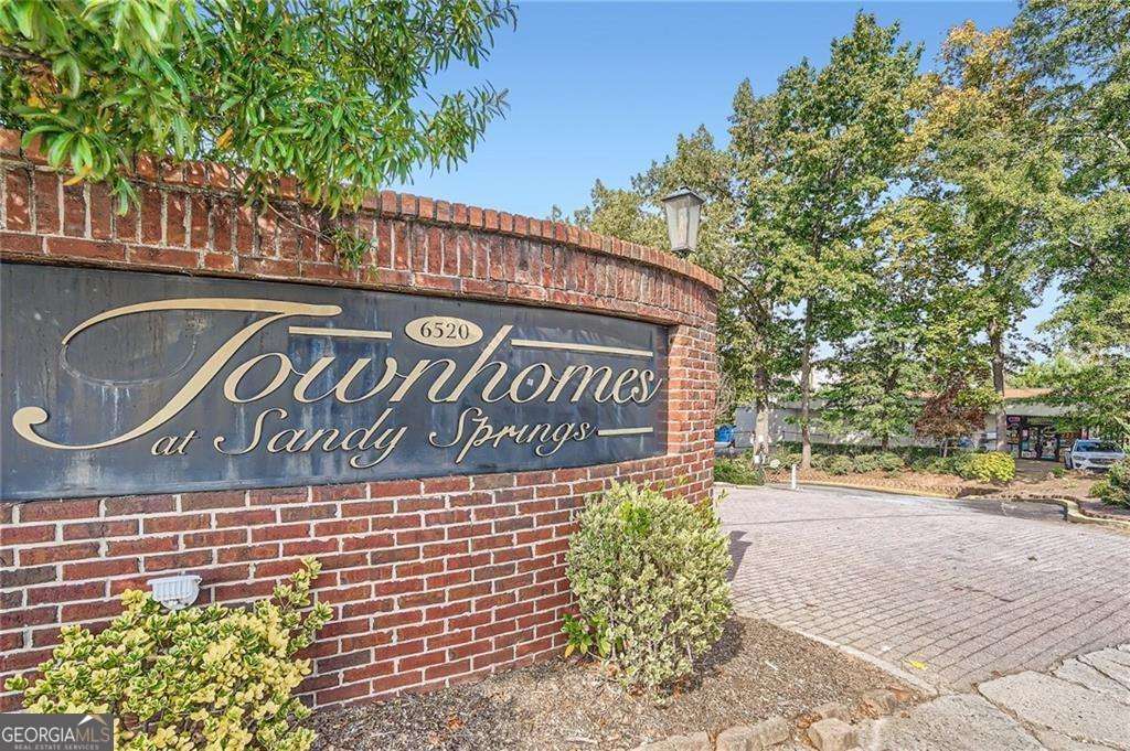 6520 Roswell Road Atlanta GA 30328