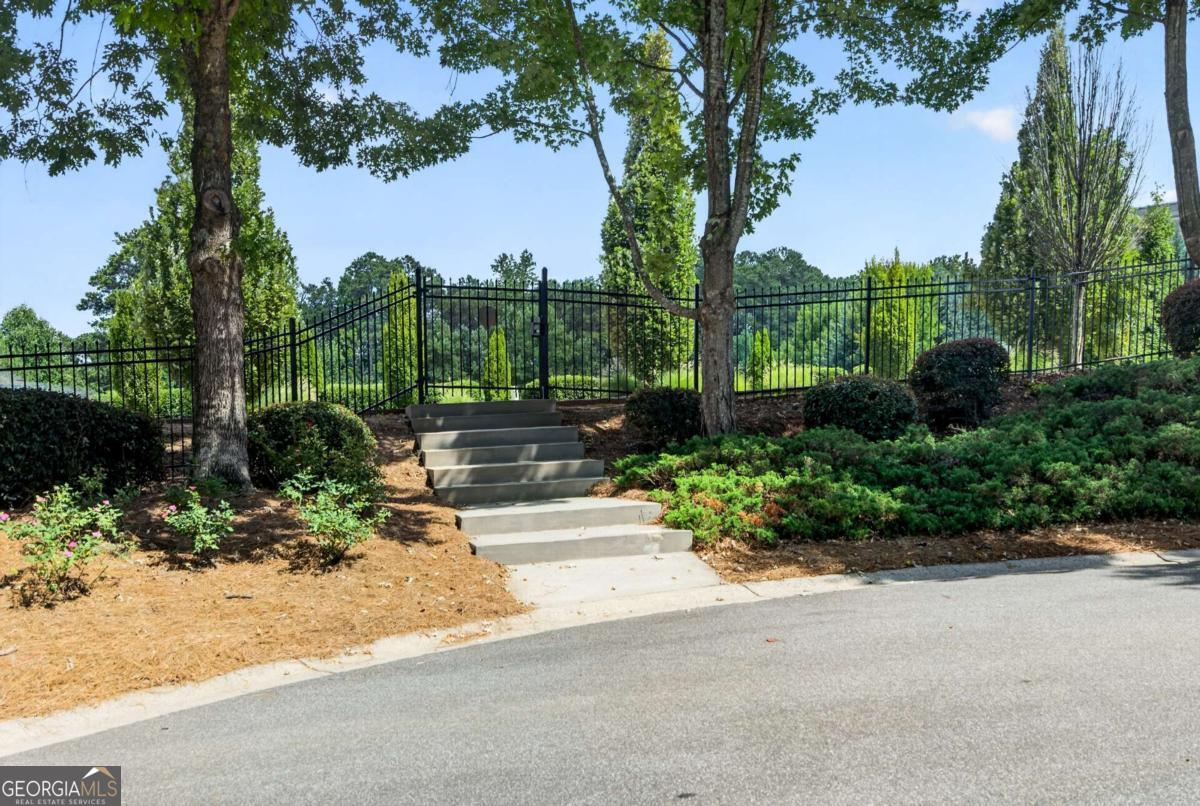 9013 Woodland Trail Alpharetta GA 30009
