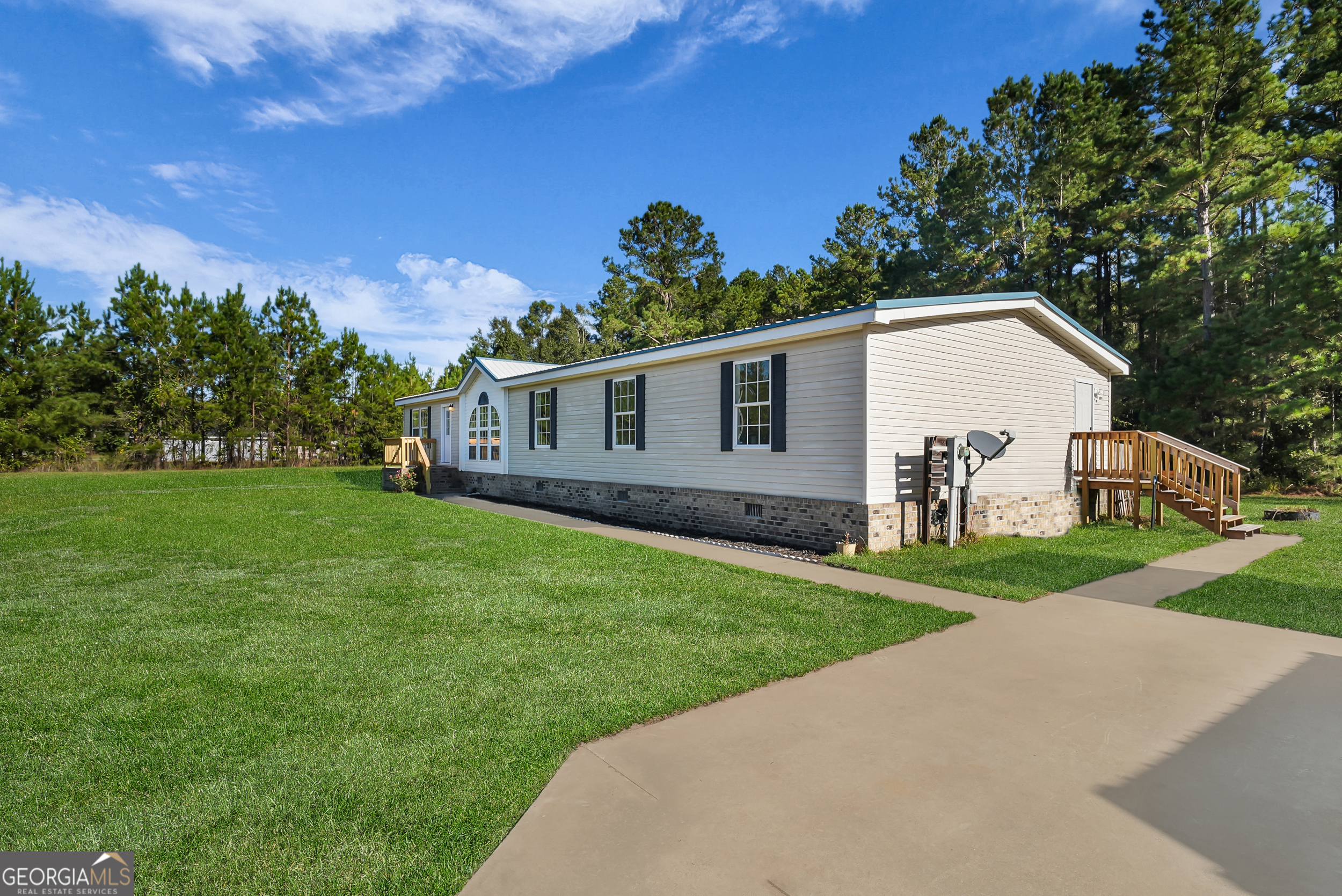 212 Cutters Gap SE Ludowici GA 31316