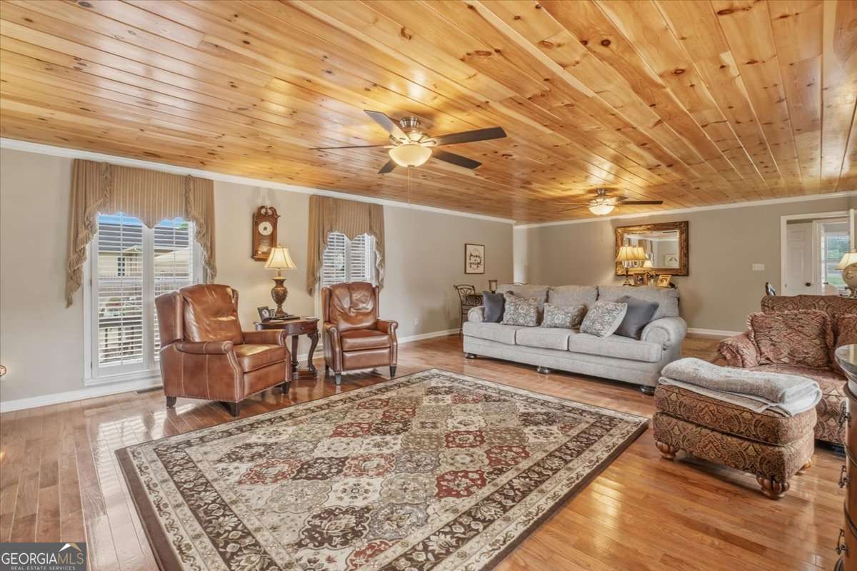 512 Cherokee Road Cedartown GA 30125