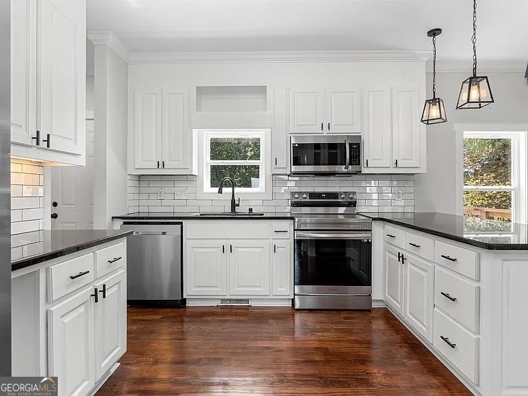 1370 Howard Lewis Road White Plains GA 30678