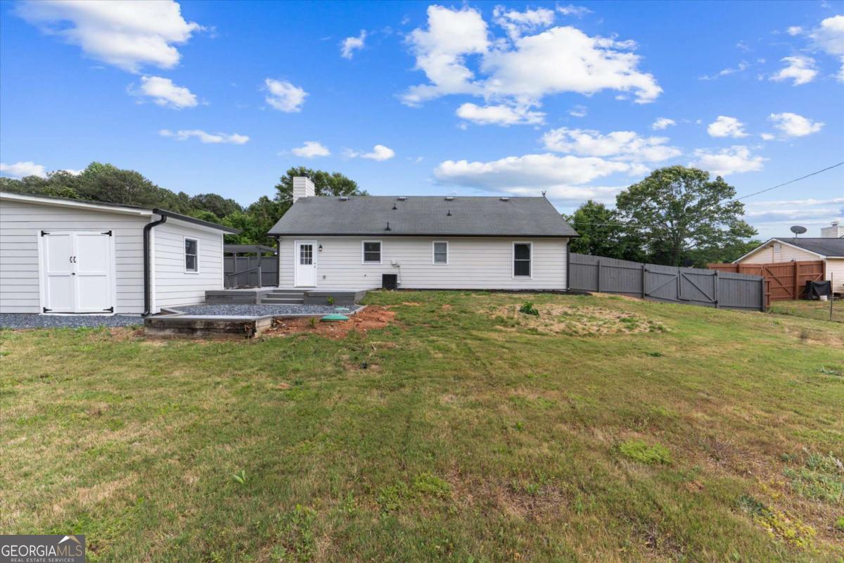 1587 Cronic Town Road Auburn GA 30011