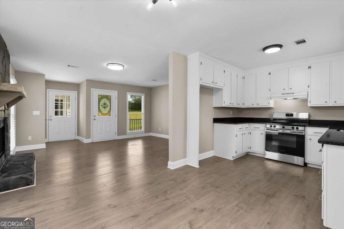 1587 Cronic Town Road Auburn GA 30011