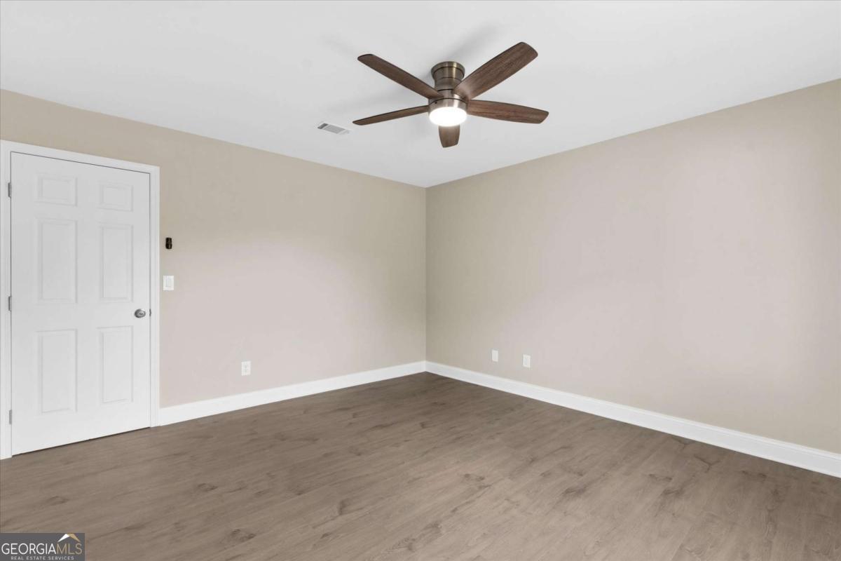 1587 Cronic Town Road Auburn GA 30011