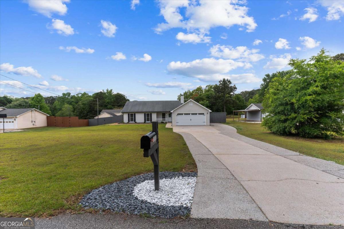 1587 Cronic Town Road Auburn GA 30011
