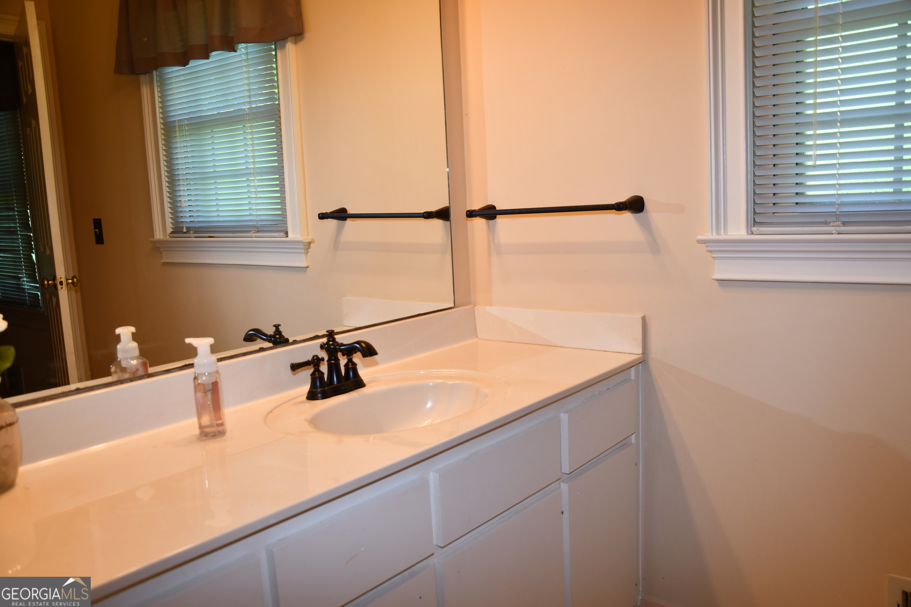 1180 Azalea Circle SE Conyers GA 30013