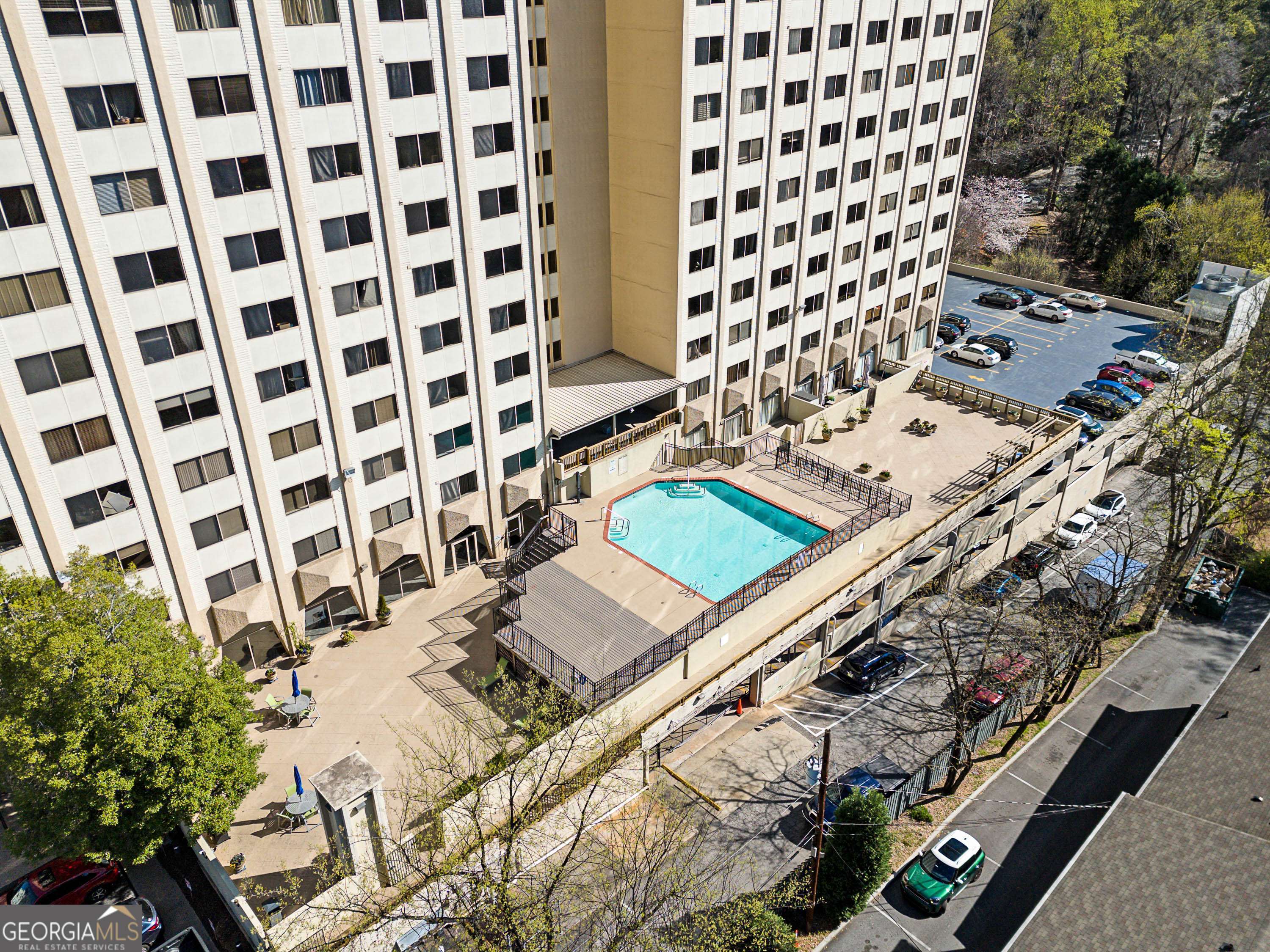 2479 Peachtree Road NE Atlanta GA 30305