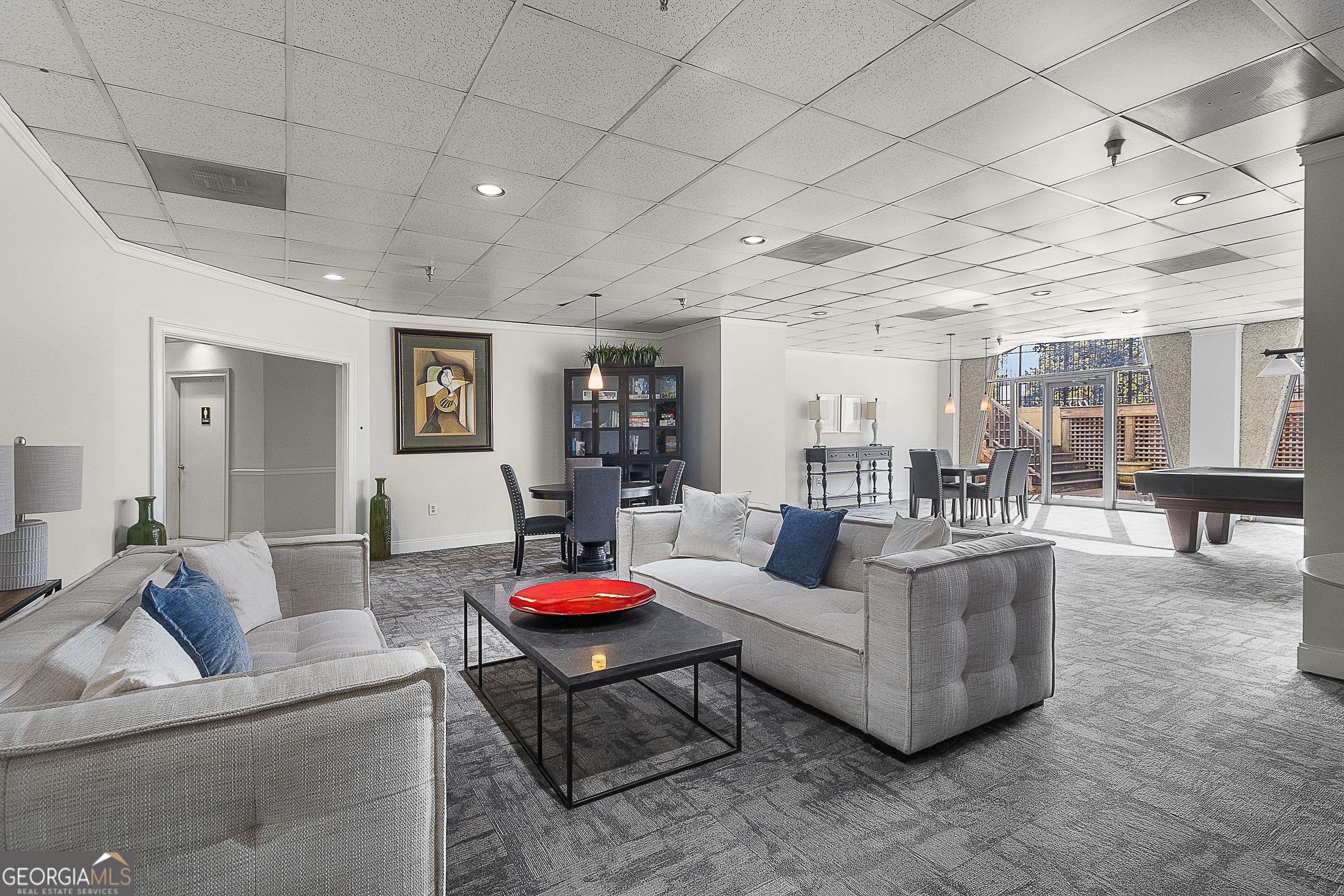 2479 Peachtree Road NE Atlanta GA 30305