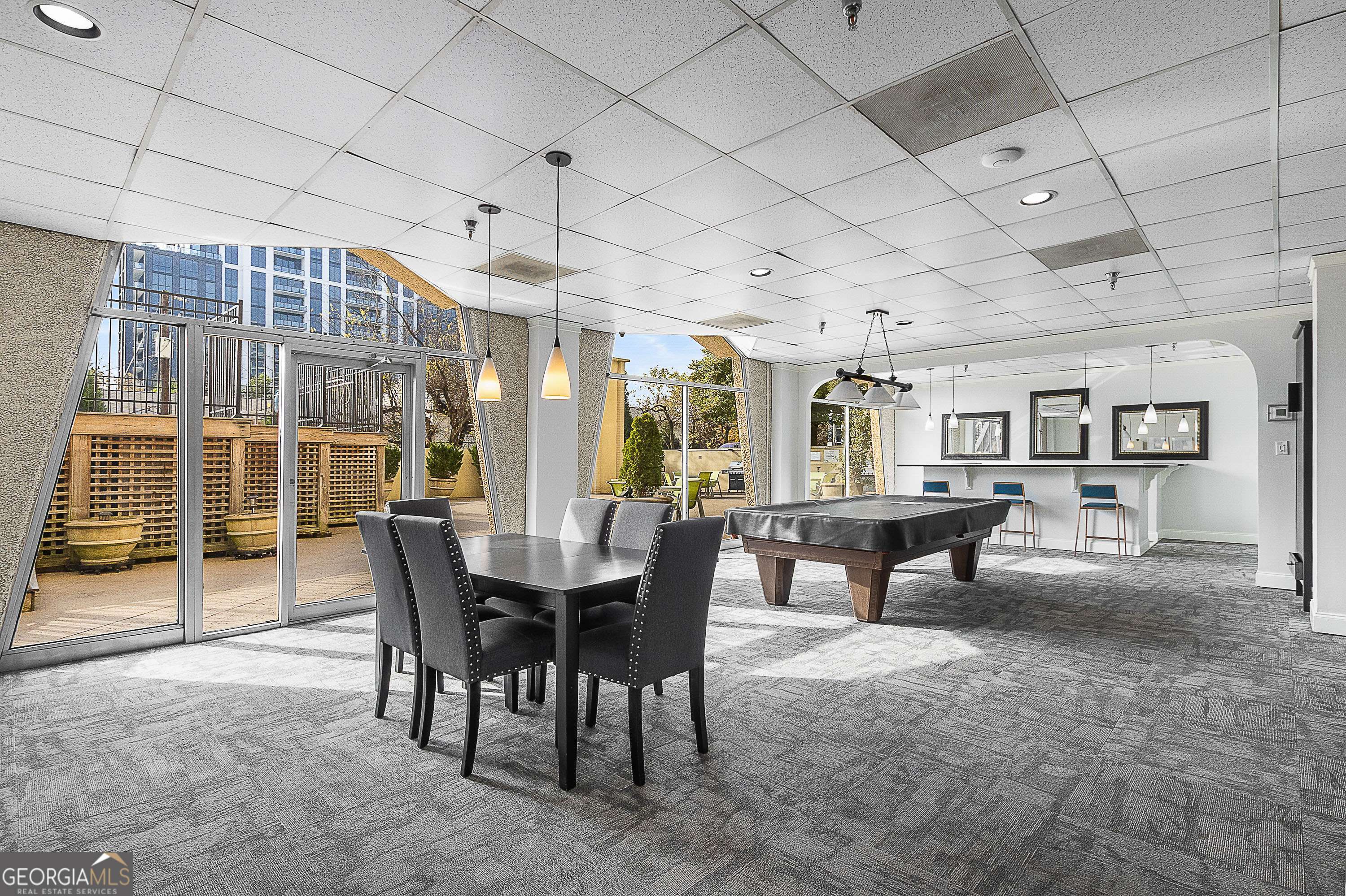 2479 Peachtree Road NE Atlanta GA 30305