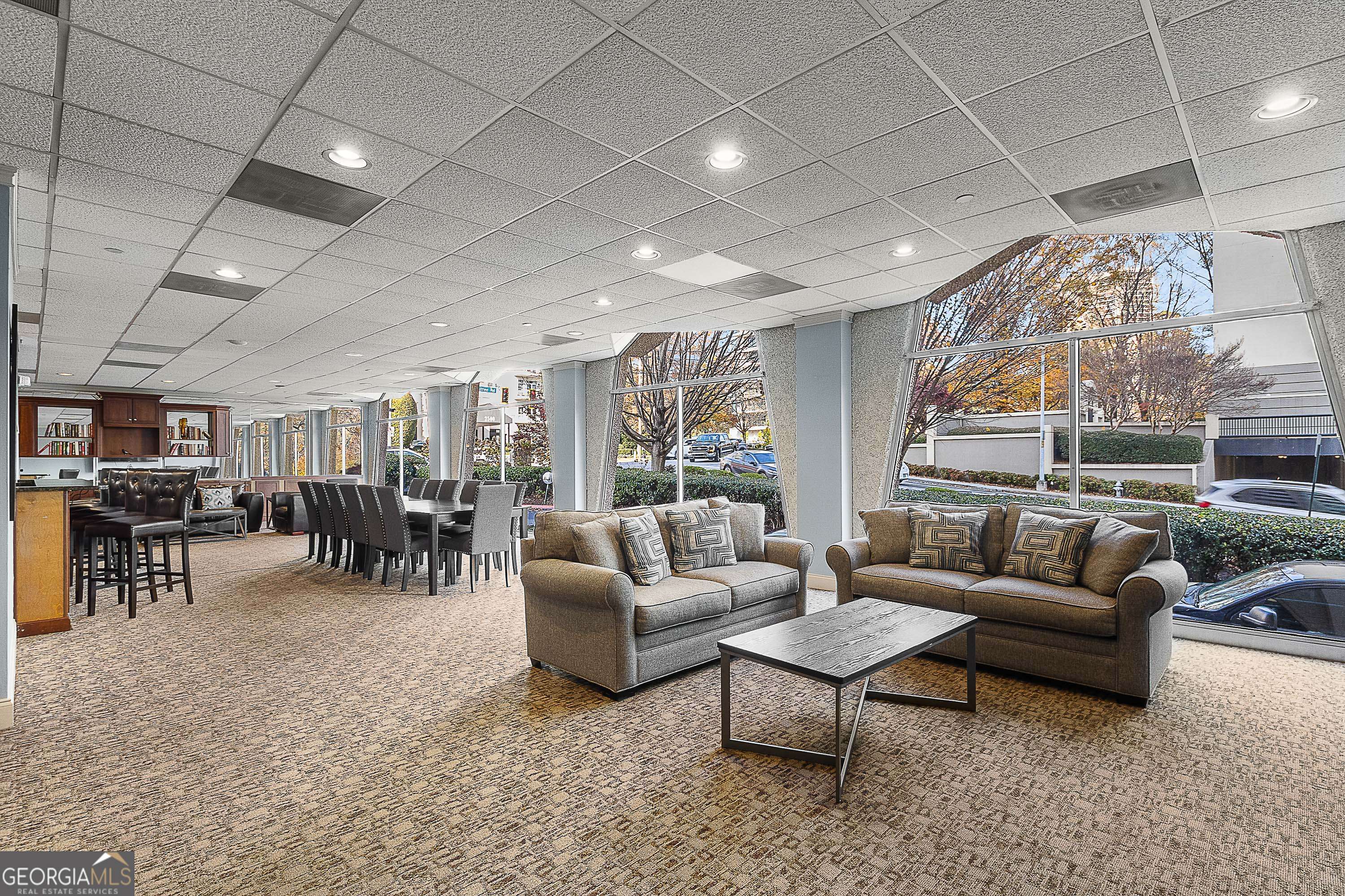 2479 Peachtree Road NE Atlanta GA 30305