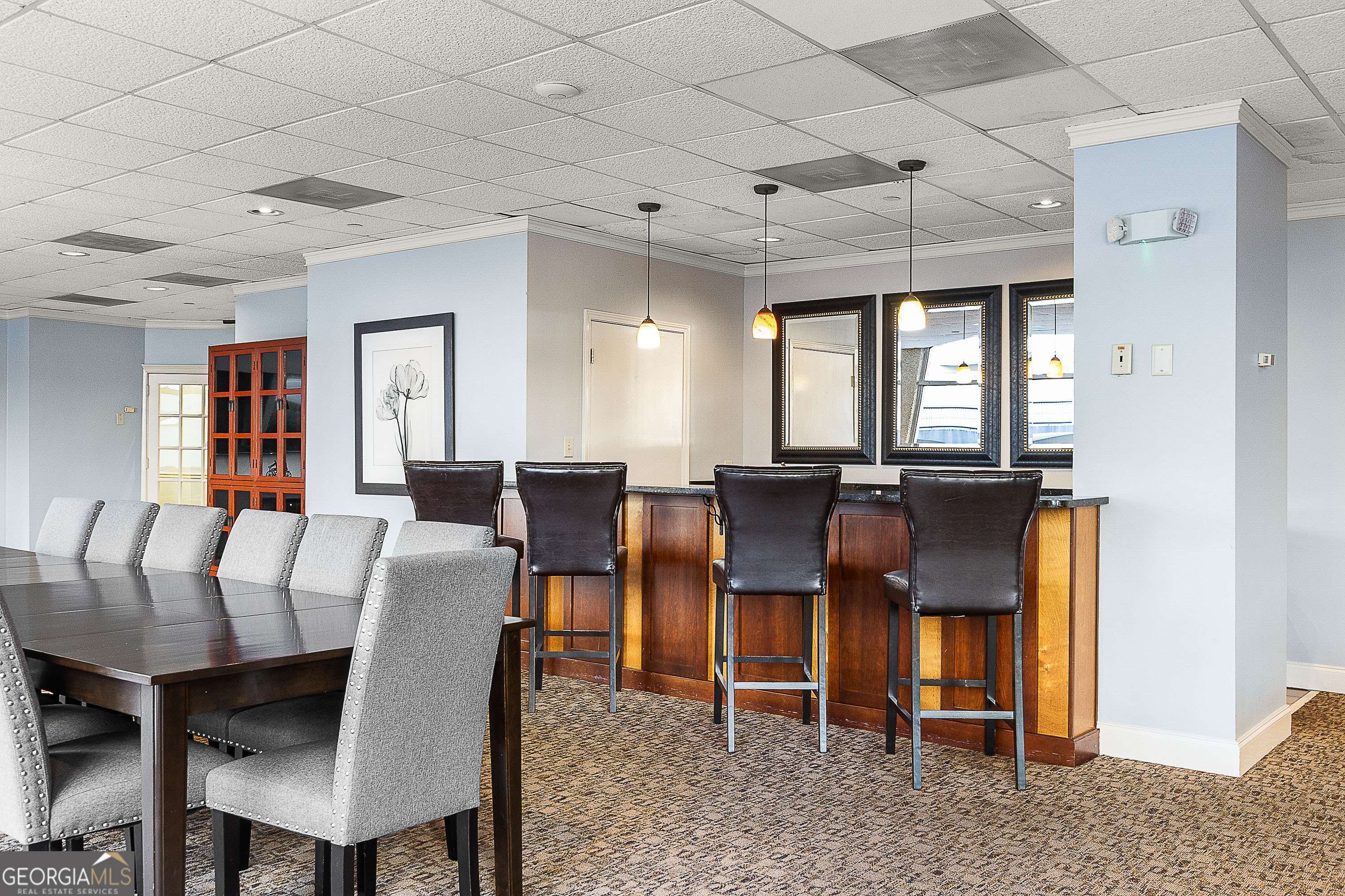2479 Peachtree Road NE Atlanta GA 30305
