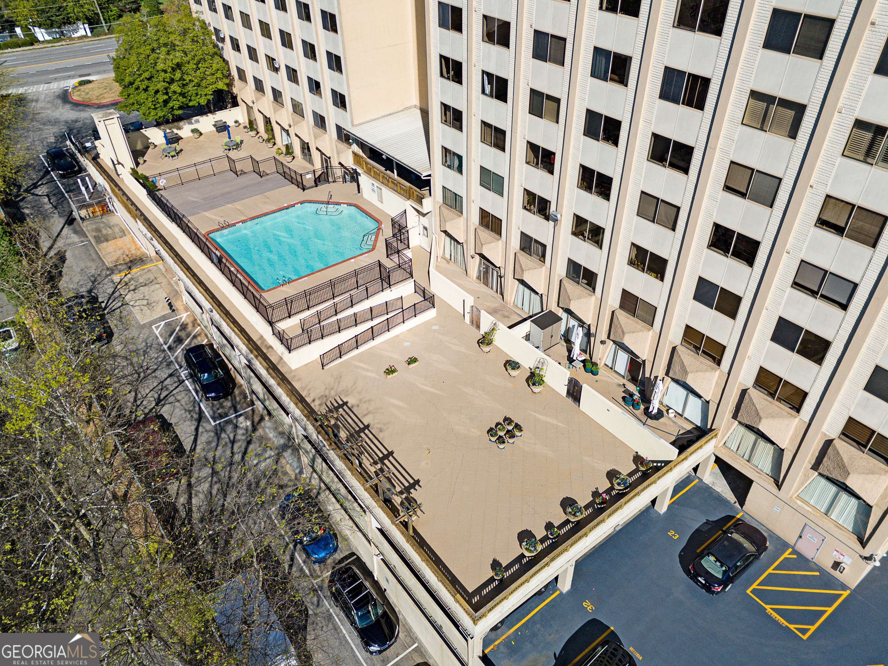 2479 Peachtree Road NE Atlanta GA 30305