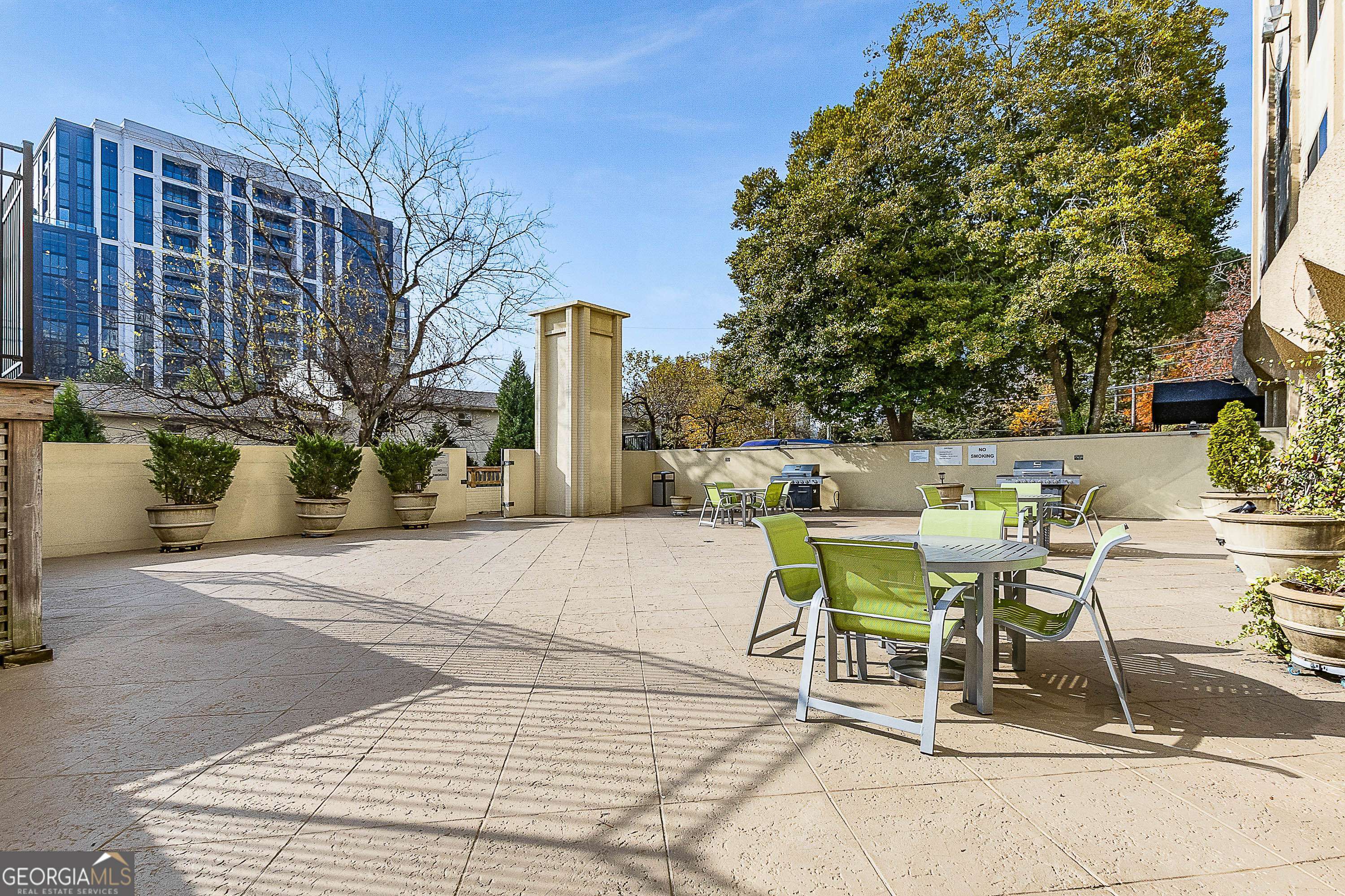 2479 Peachtree Road NE Atlanta GA 30305