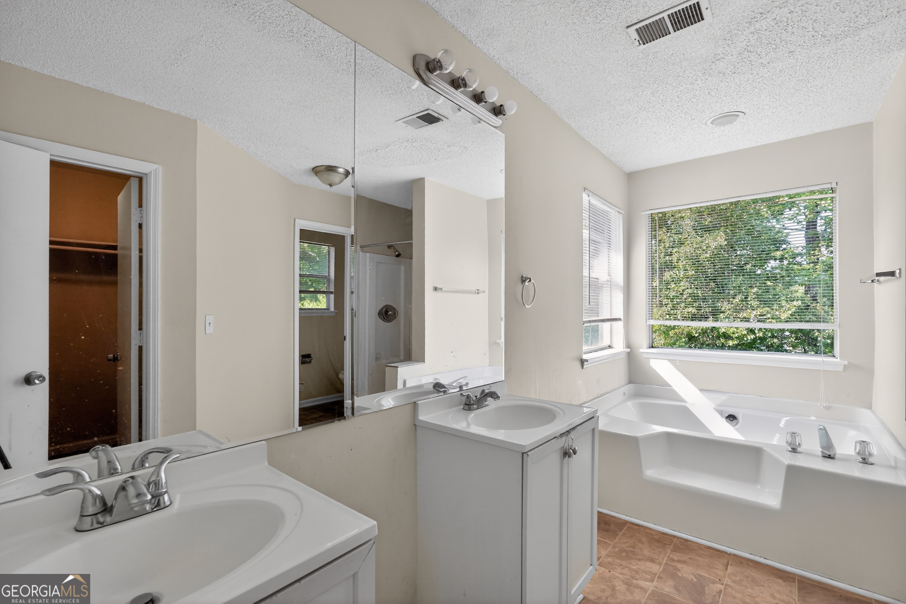 4998 Windsor Downs Drive Decatur GA 30035