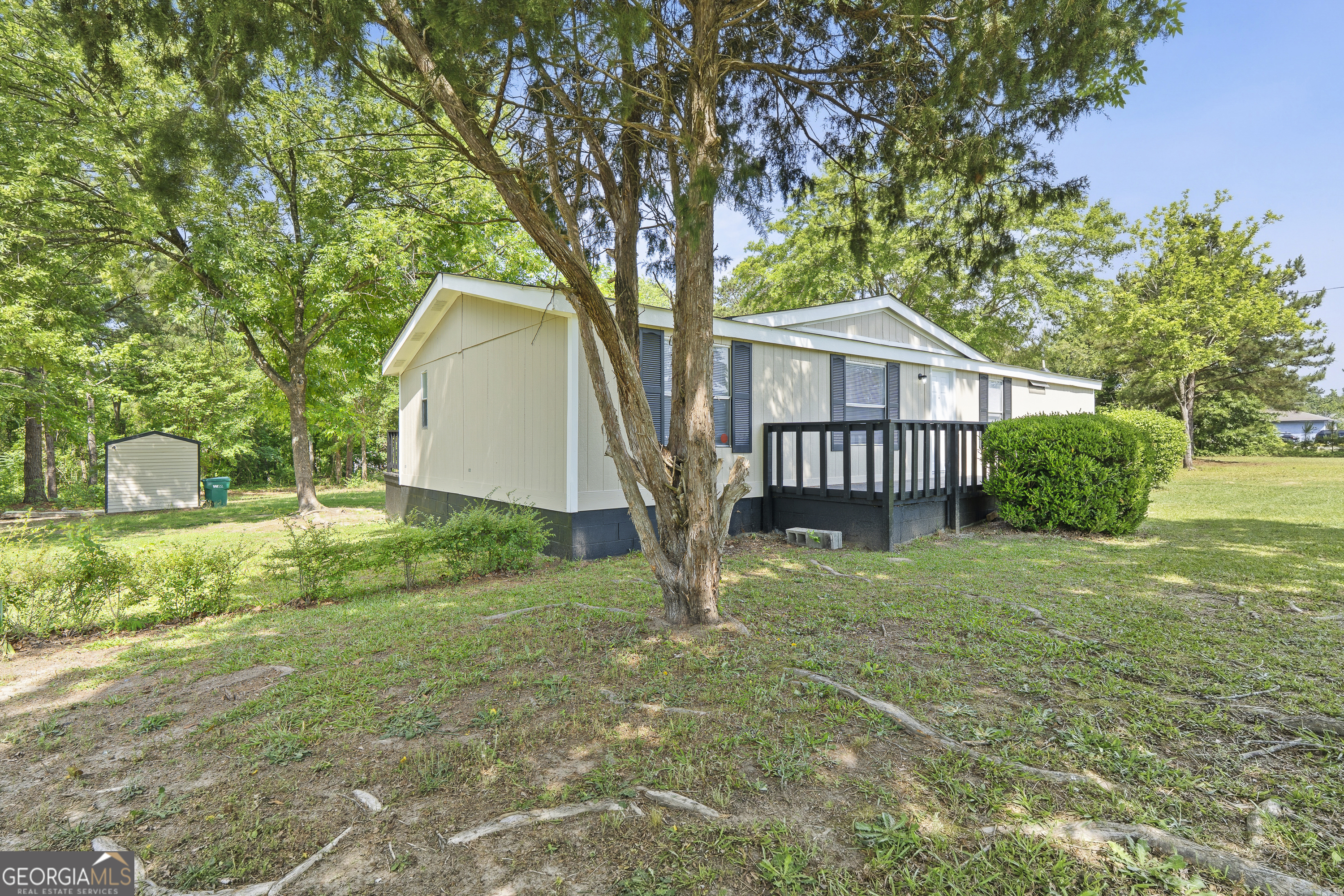 114 Lovers Lane NE Milledgeville GA 31061