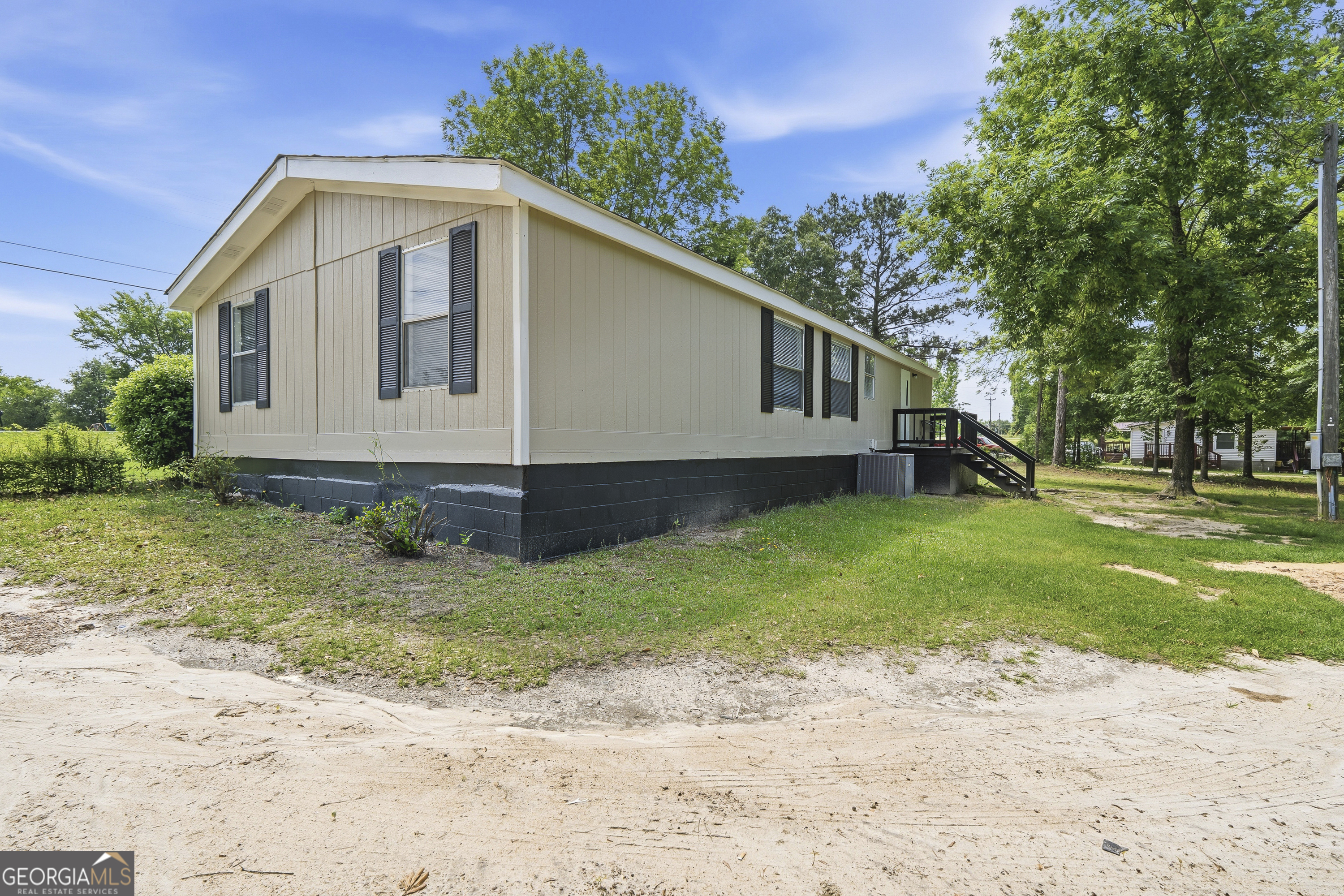 114 Lovers Lane NE Milledgeville GA 31061