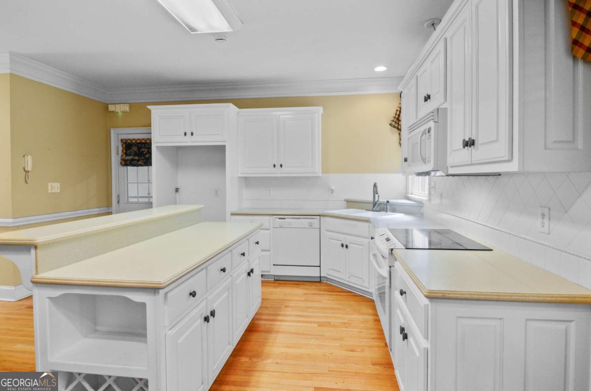 1091 Glenwood Lane Bogart GA 30622