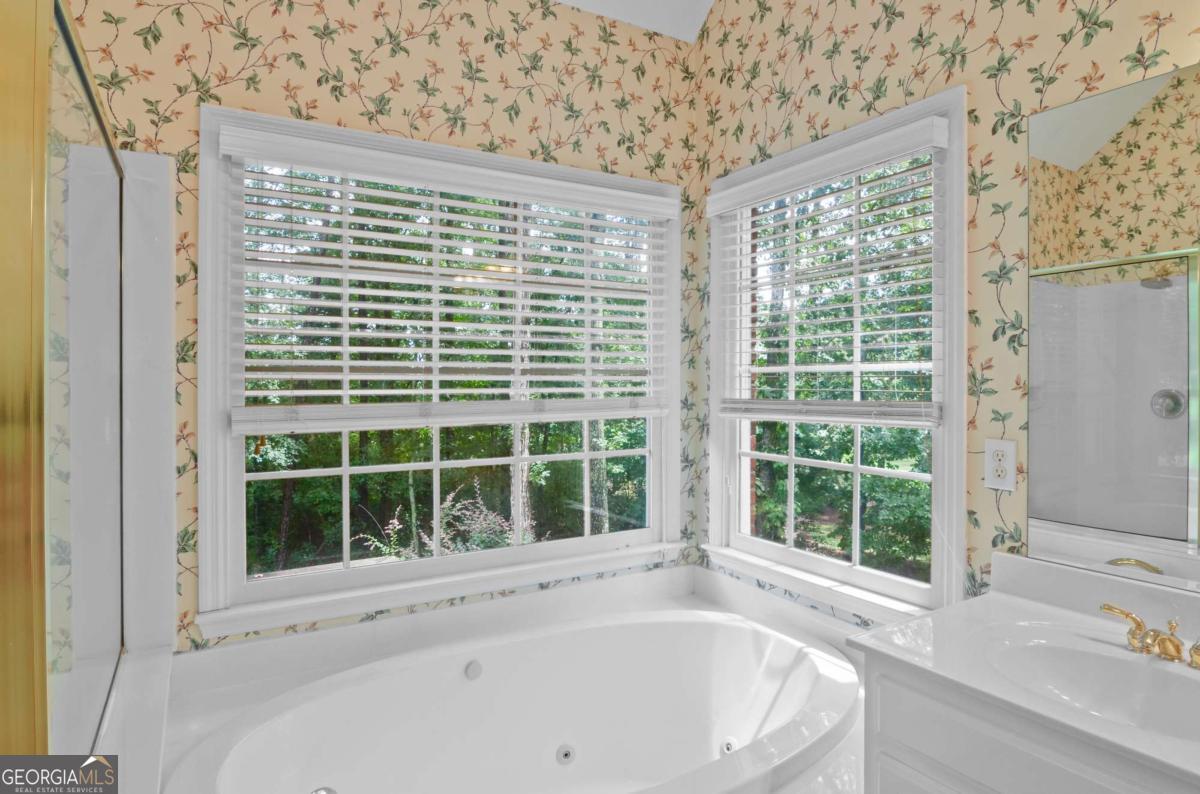 1091 Glenwood Lane Bogart GA 30622