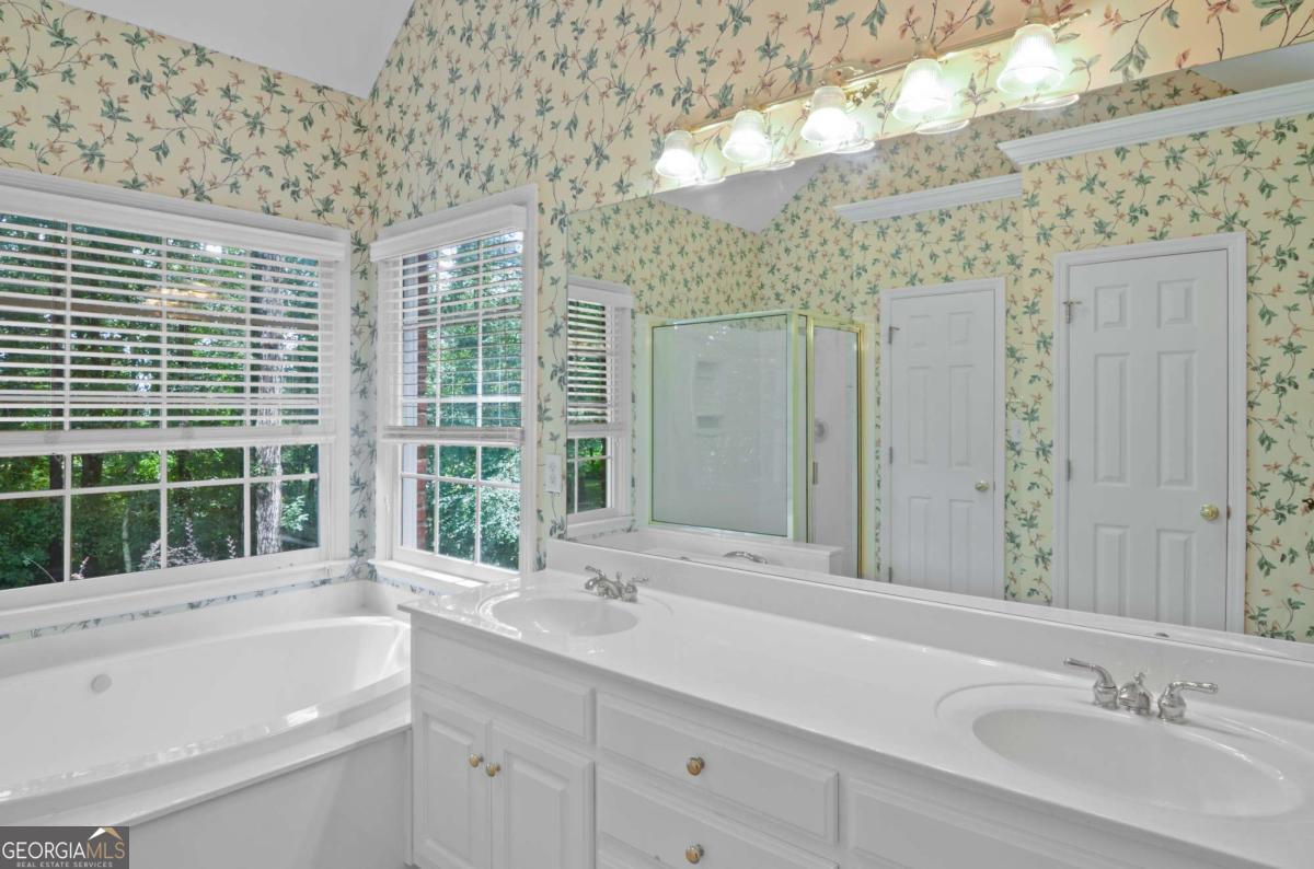1091 Glenwood Lane Bogart GA 30622