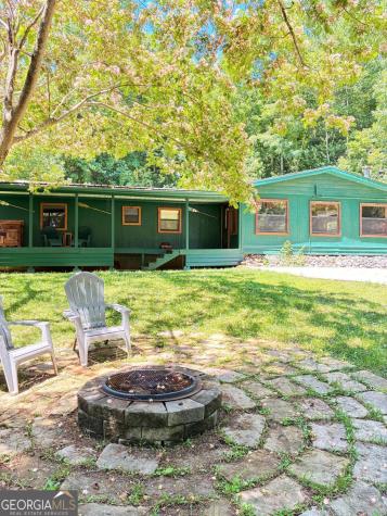 521 Sunnyside Road Hiawassee GA 30546