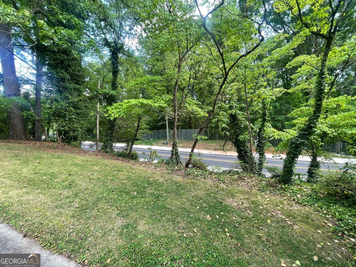 2779 Cascade Road SW Atlanta GA 30311