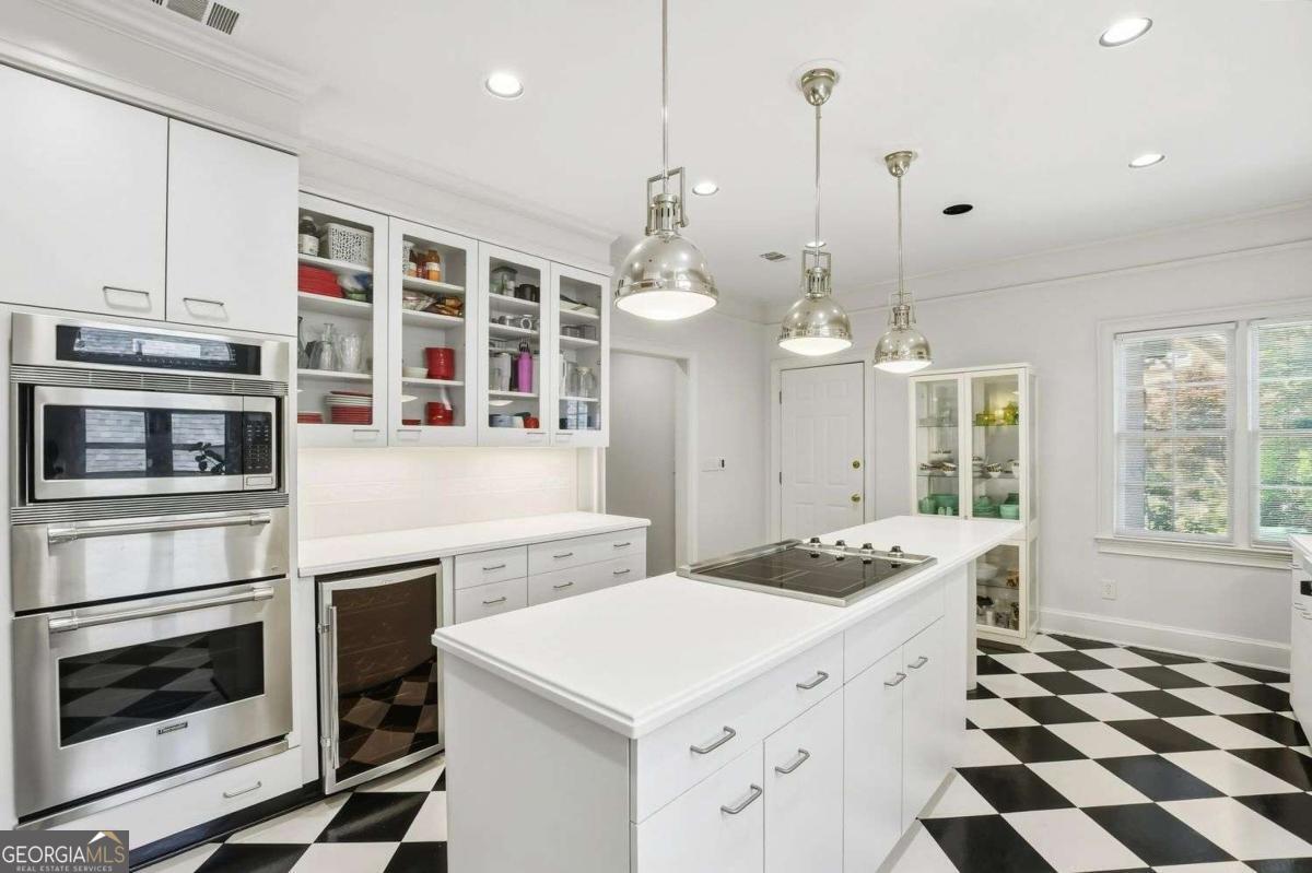 1509 Sheridan Walk NE Atlanta GA 30324