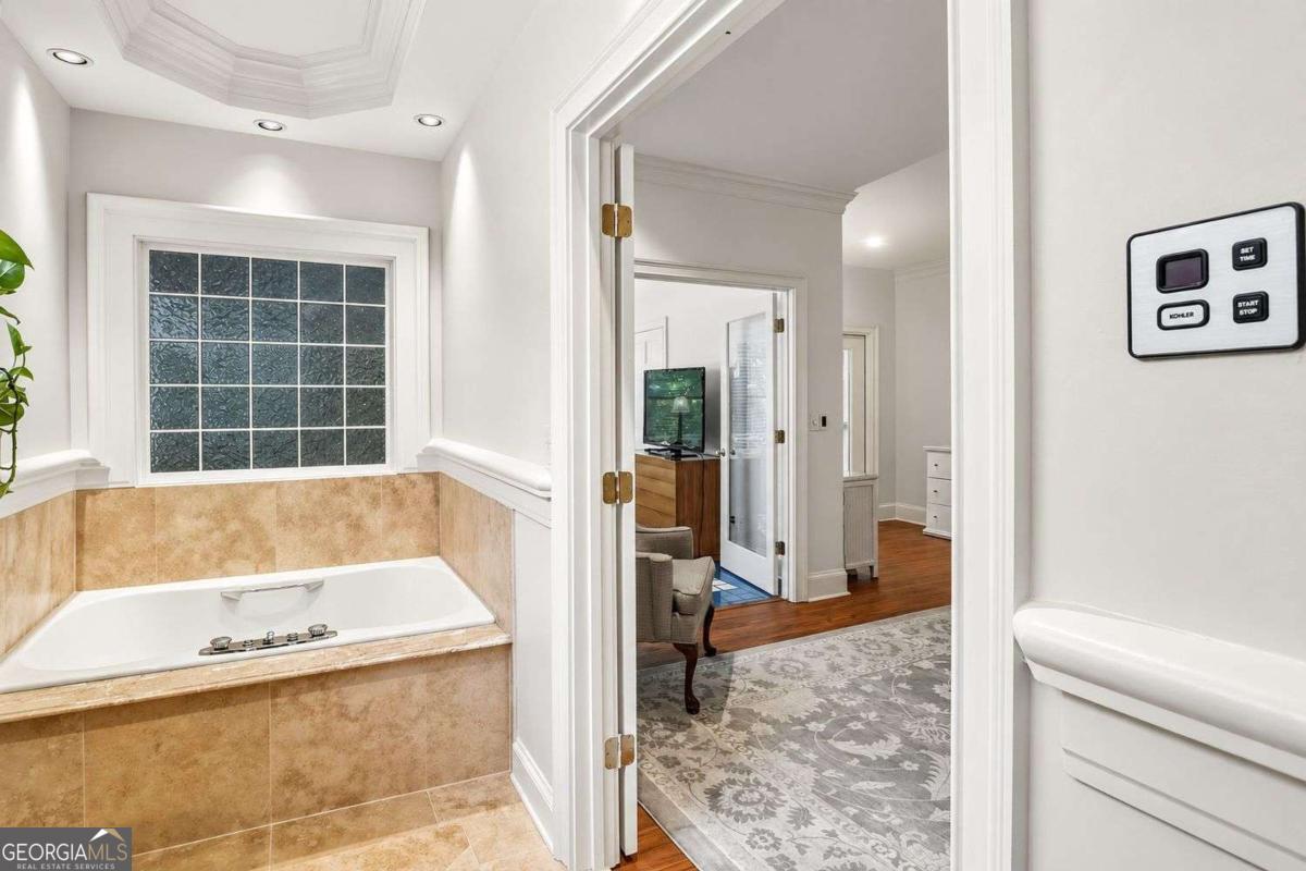 1509 Sheridan Walk NE Atlanta GA 30324