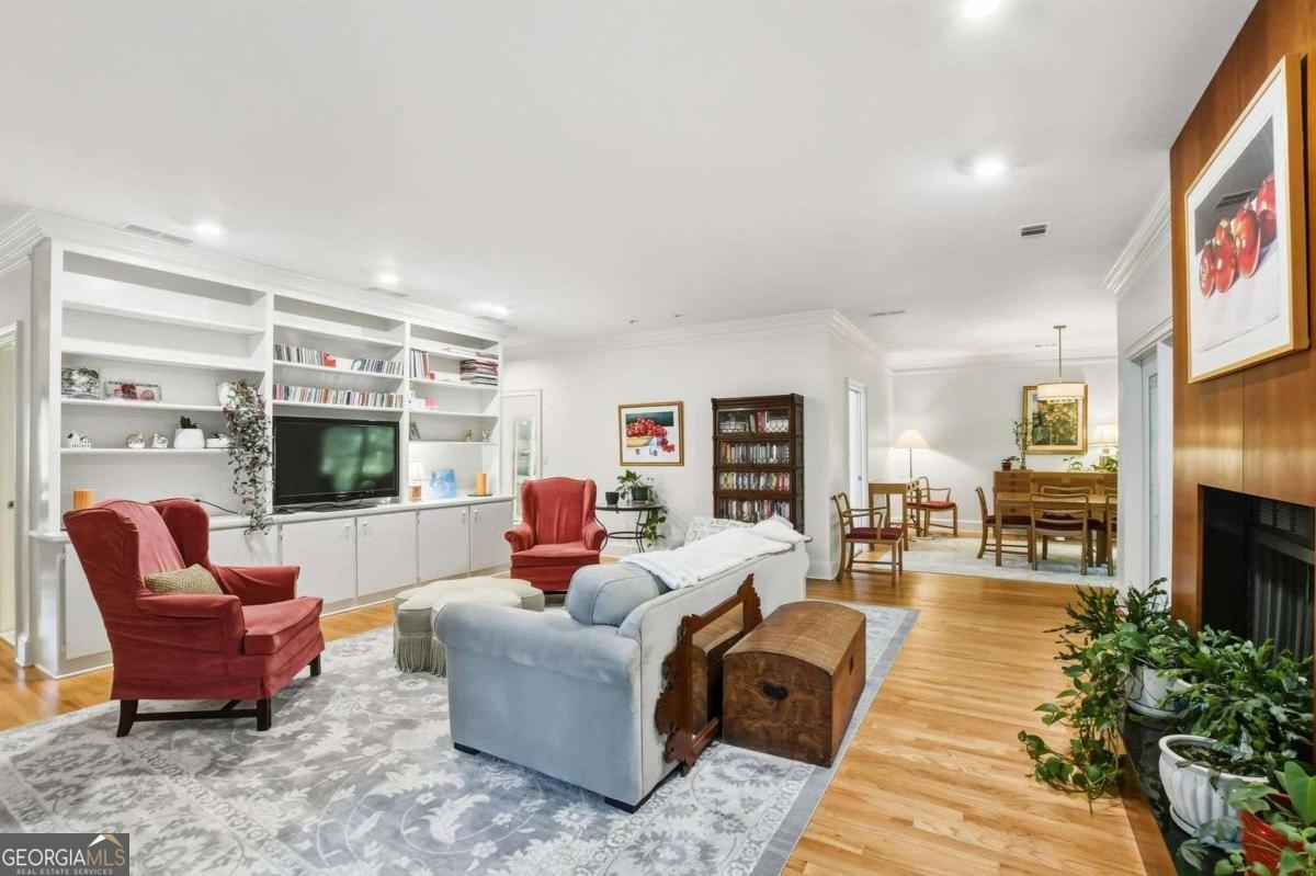 1509 Sheridan Walk NE Atlanta GA 30324